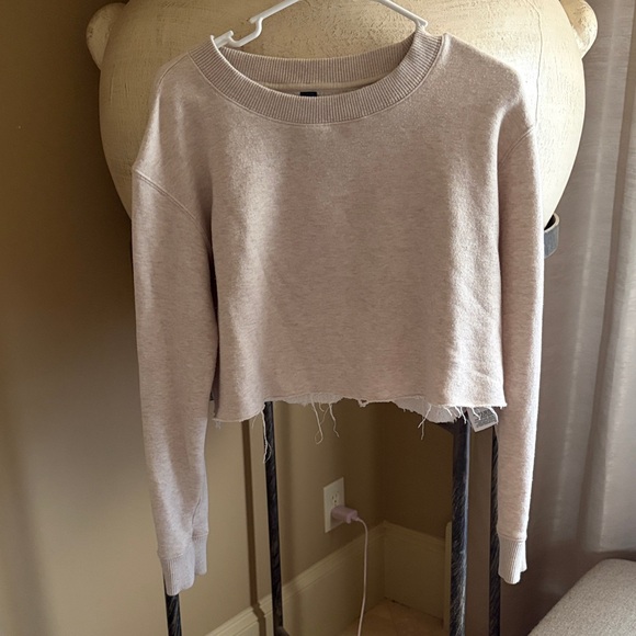 Kirkland Signature Tops - Kirkland Signature Cropped Sweatshirt in Light Beige
